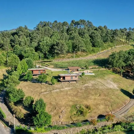 Κατάλυμα σε φάρμα Quinta De Silharezes, Lda *