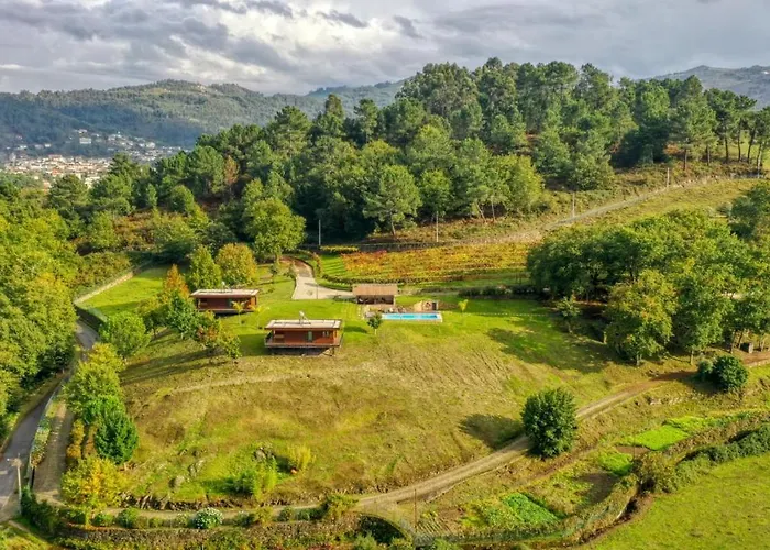 Farma Quinta De Silharezes, Lda *